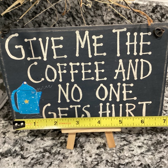 Vintage - Real Wood Sign “Give Me The Coffee And No One Gets Hurt” - Cute - Picture 8 of 9
